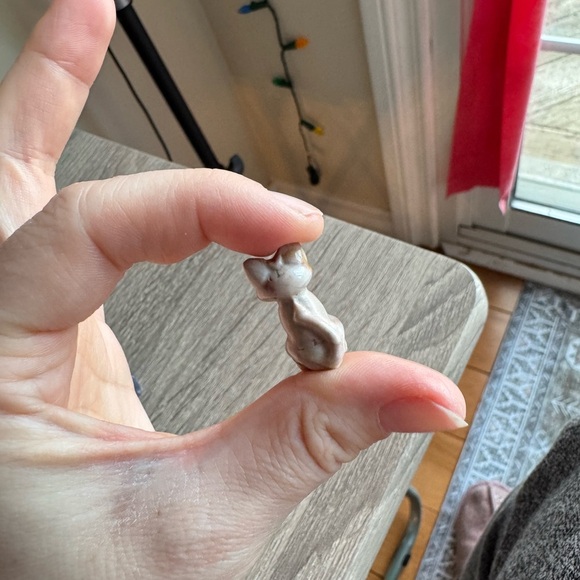 Miniature Crystal Cat Figurines - Picture 4 of 7